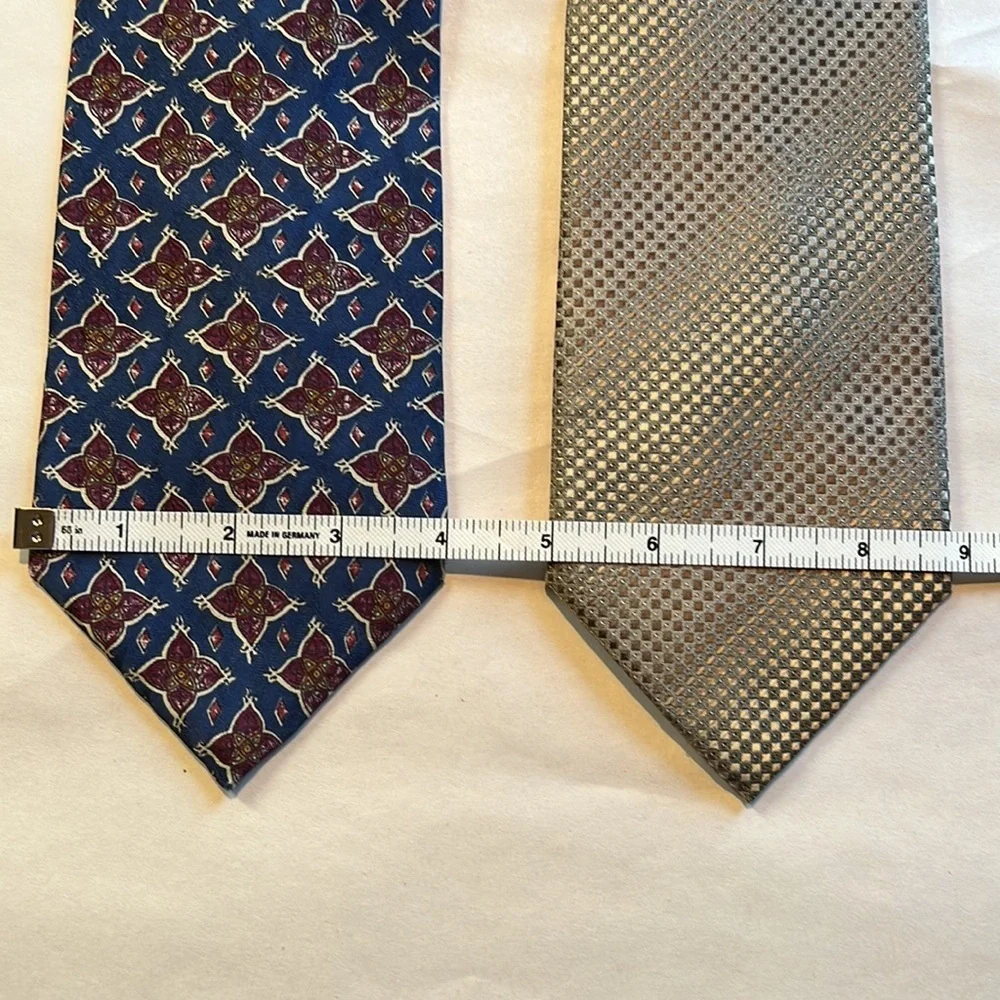 Kenneth Cole New York two lightweight