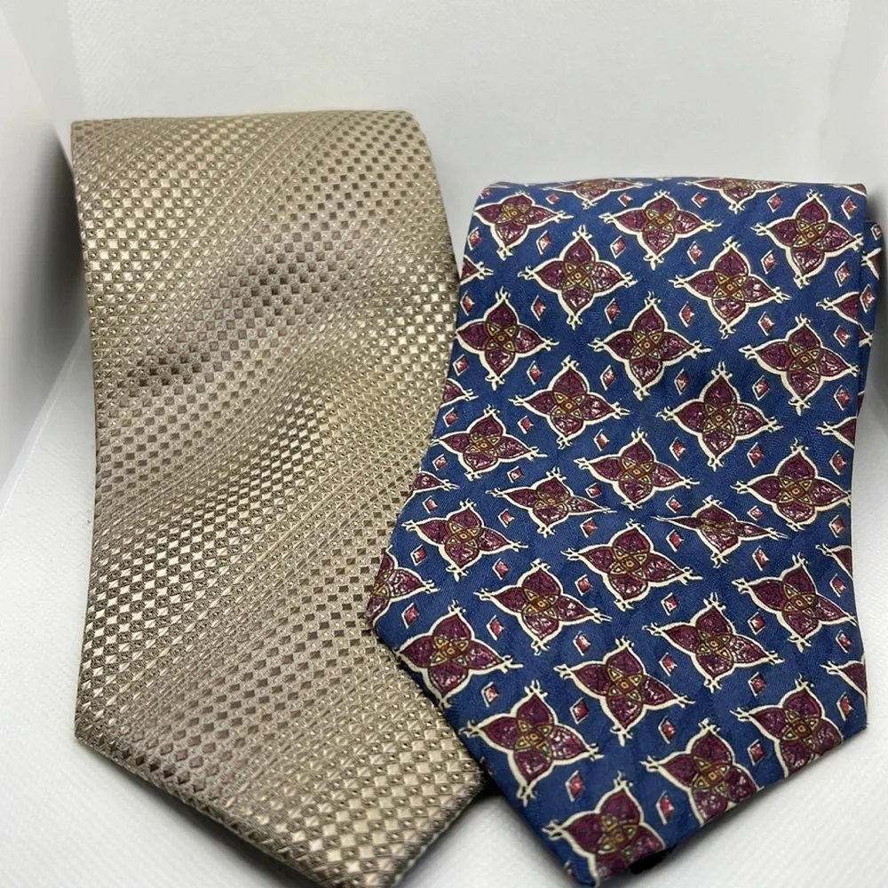 KENNETH COLE Silk Neckties