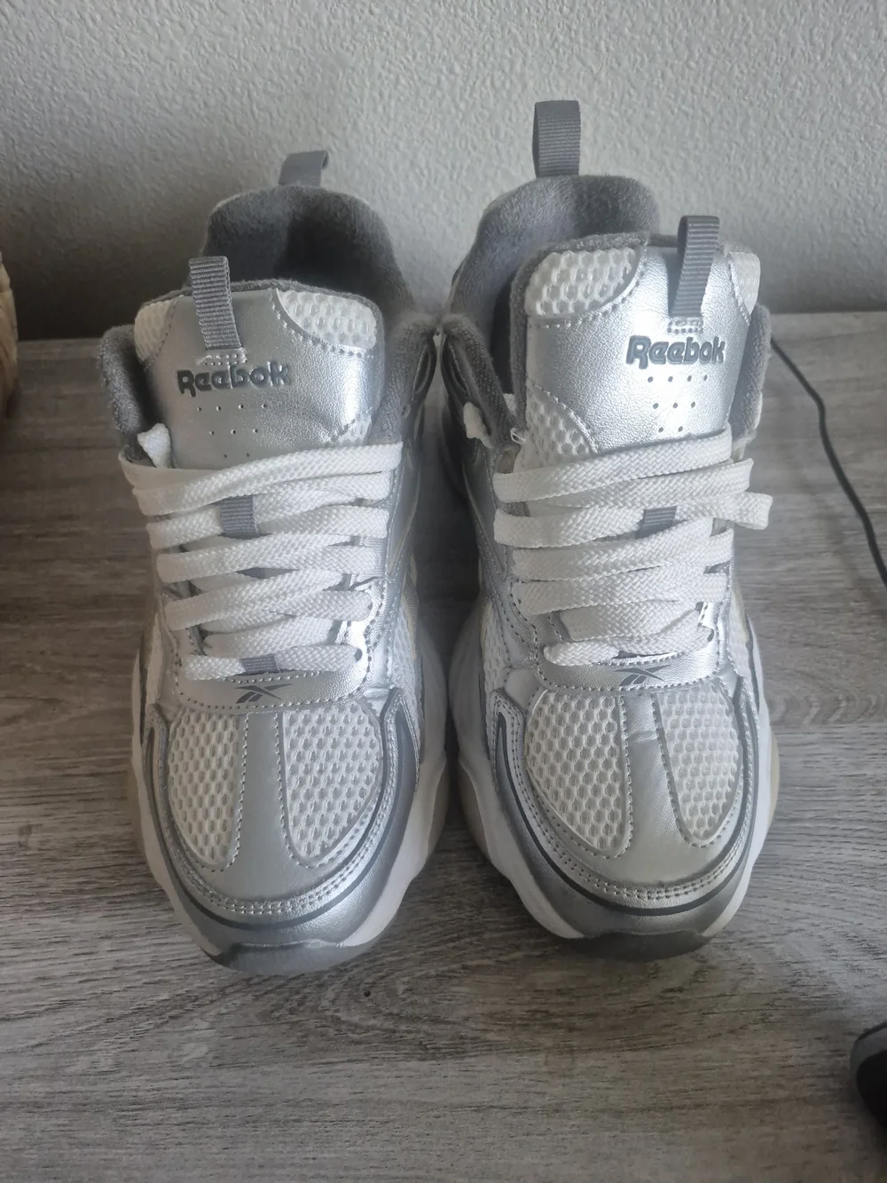Reebok lightweight kids