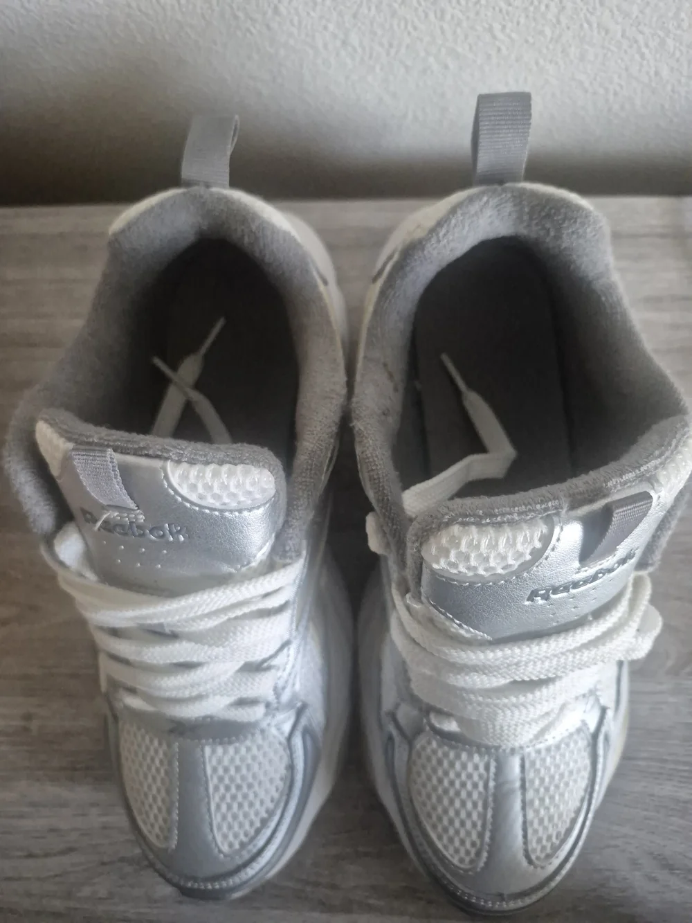 Reebok lightweight kids