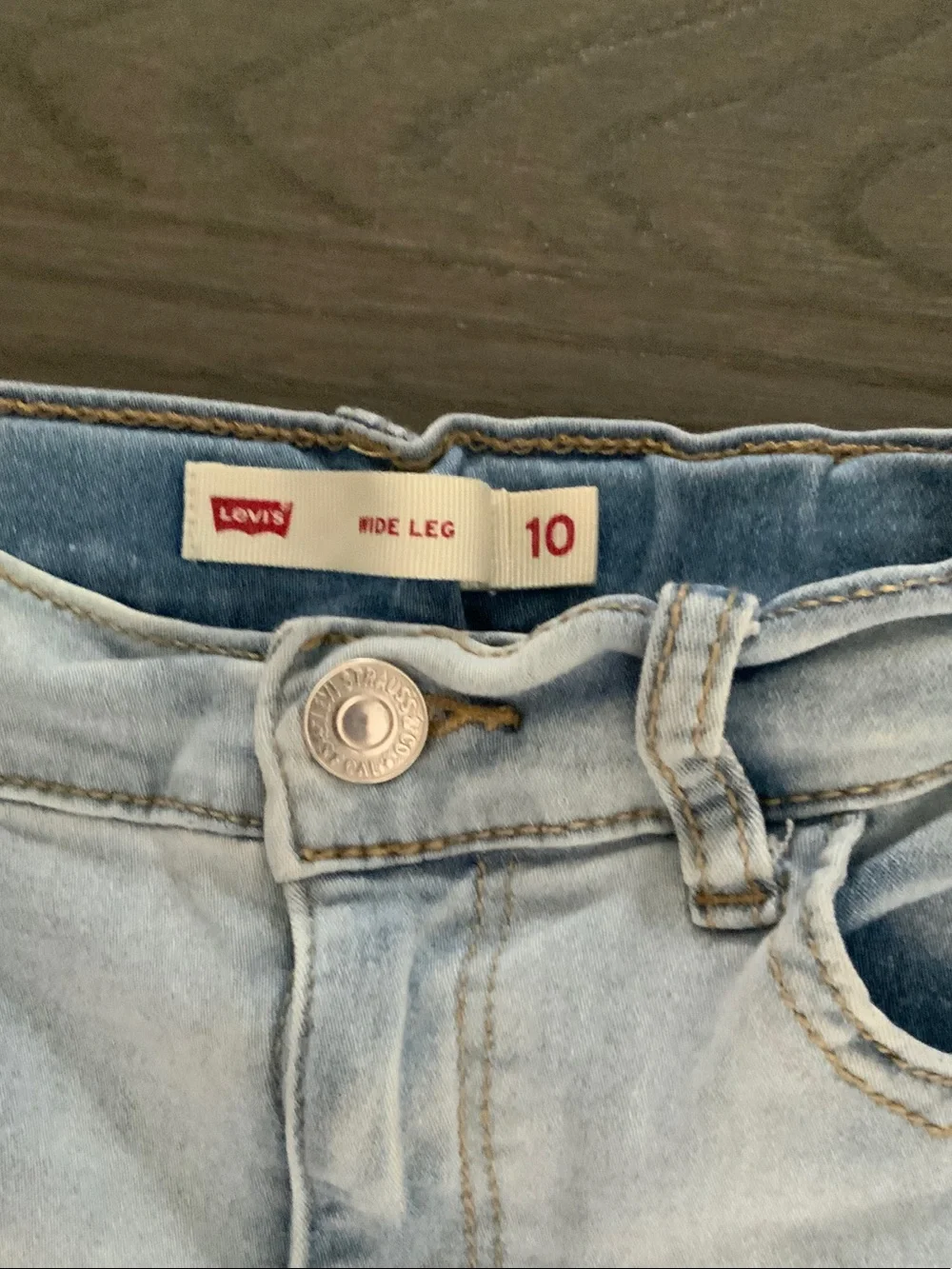 Levis blue stitching waist