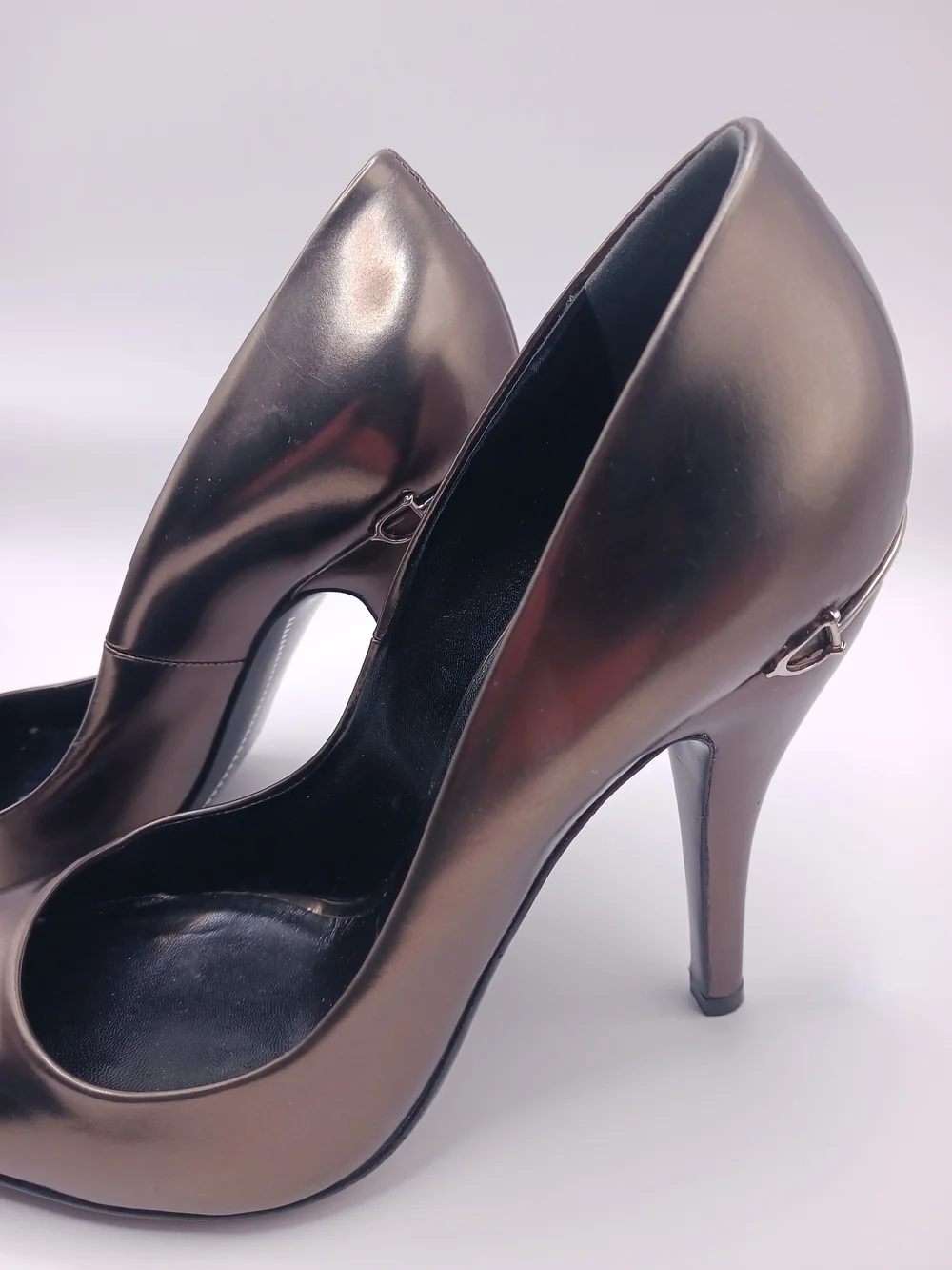 Gucci - Leather High-Heel Pumps in Metallic Bronze