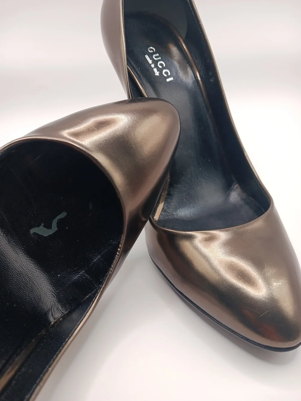 Gucci - Leather High-Heel Pumps in Metallic Bronze