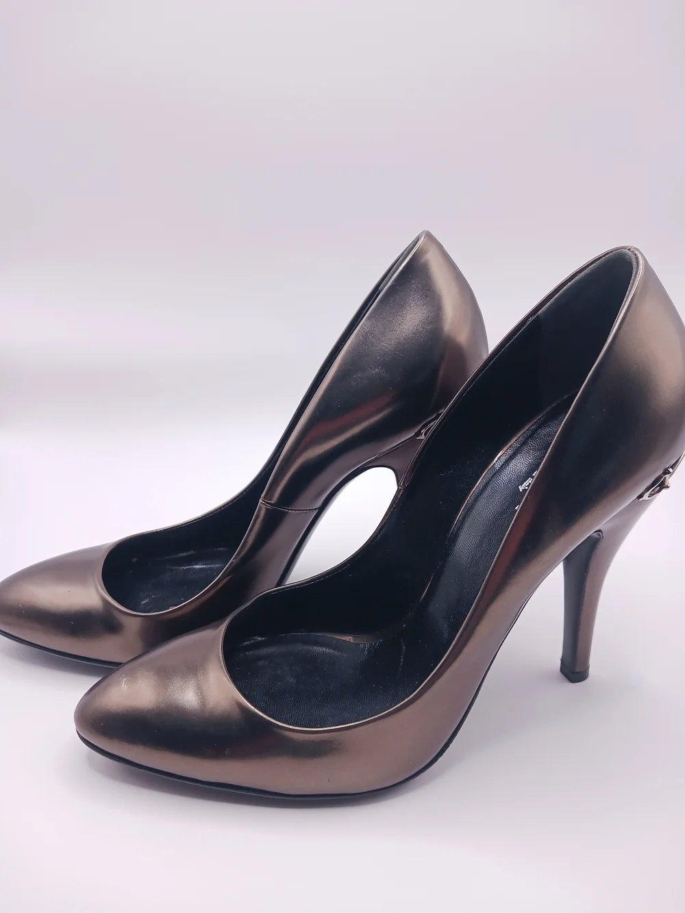 Gucci - Leather High-Heel Pumps in Metallic Bronze