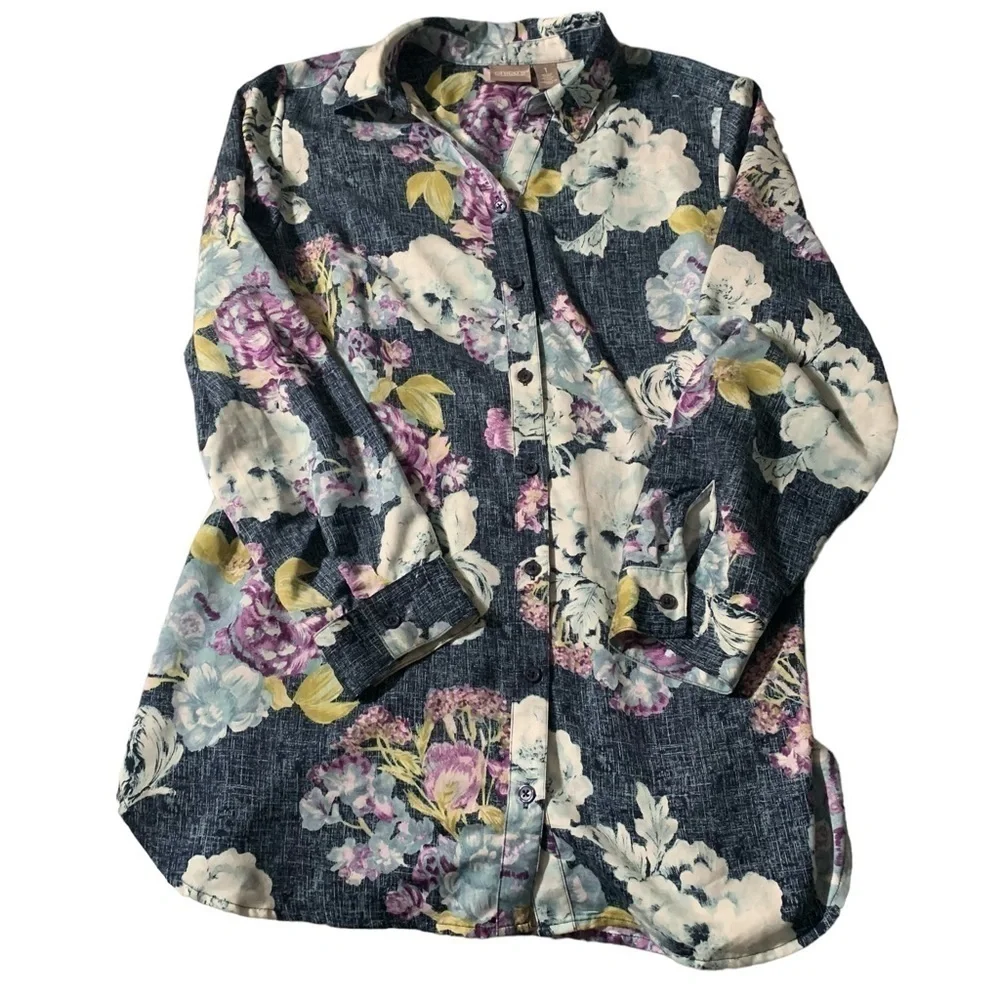 Chicos Blue Floral Blouse Size 1 Small Button Front Top Roll Tab Sleeves Shirt