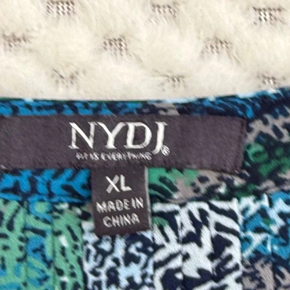 NYDJ Blouse Women XL Blue Green Abstract Botanical 3/4 Sleeve V-Neck S1F0537