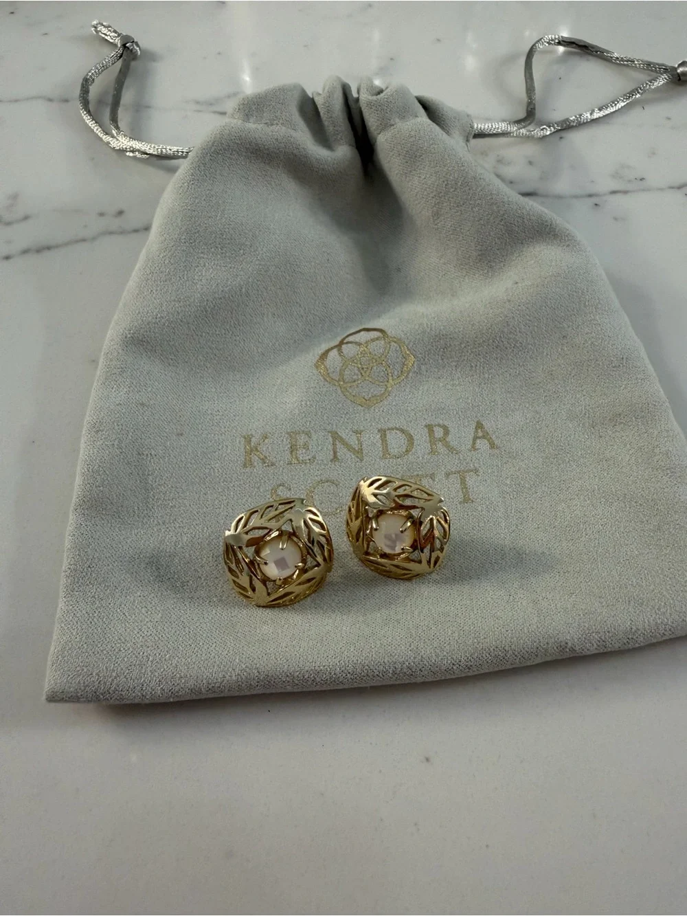 Kendra Scott gold tone