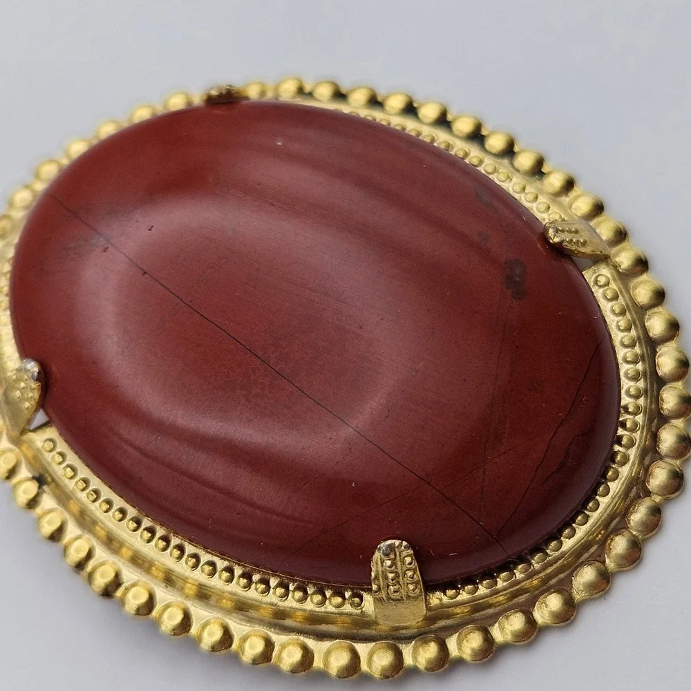 Unbranded vintage oval