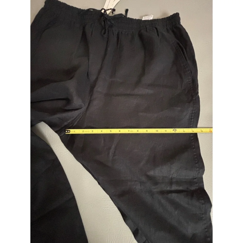 Banana Republic brand banana