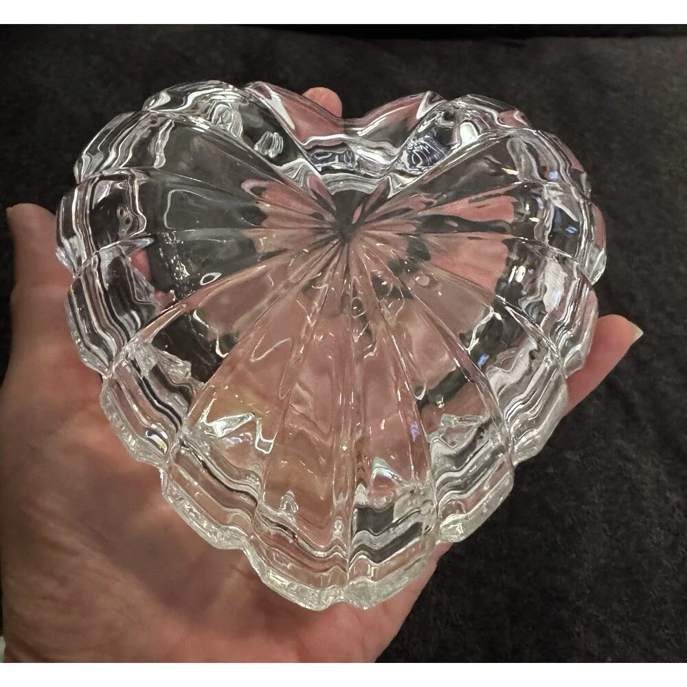 N/A lid holder weddings