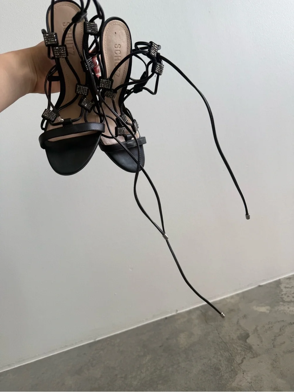 SCHUTZ excellent embellishments are