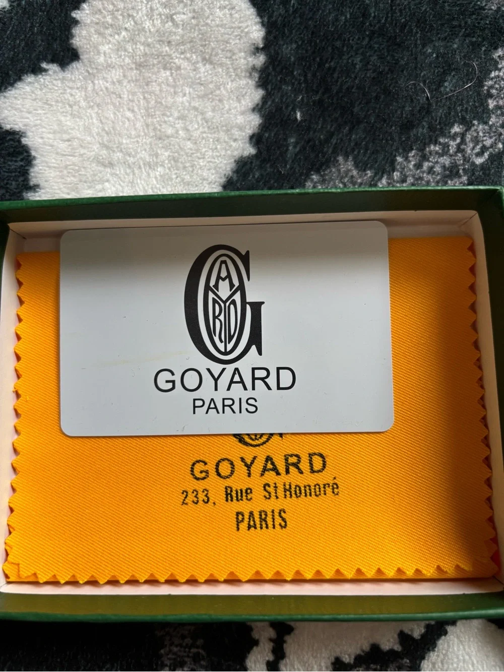 Goyard yellow  Cleaning Cloth with White Logo Card in Green Box