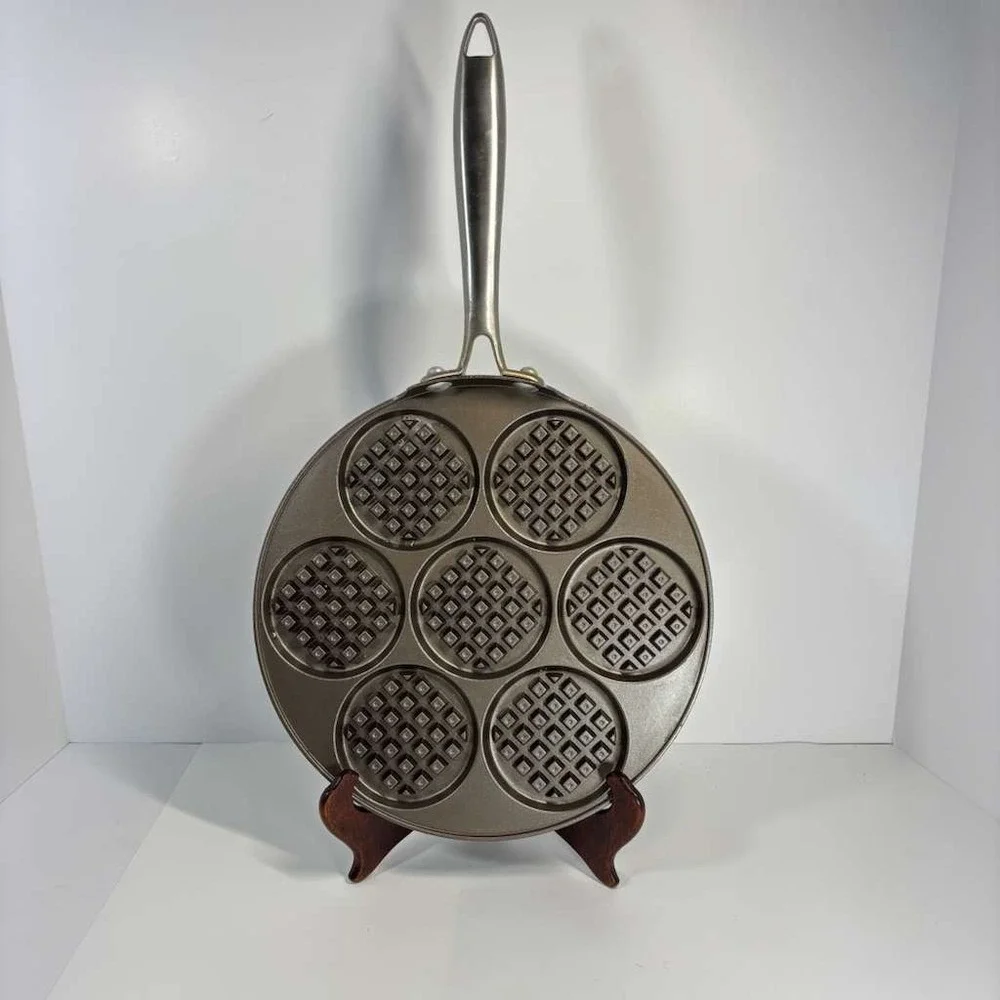 NORDIC WARE Non Stick Silver Dollar Waffle Chaffle Pan Makes 7 Waffles‎ at Once