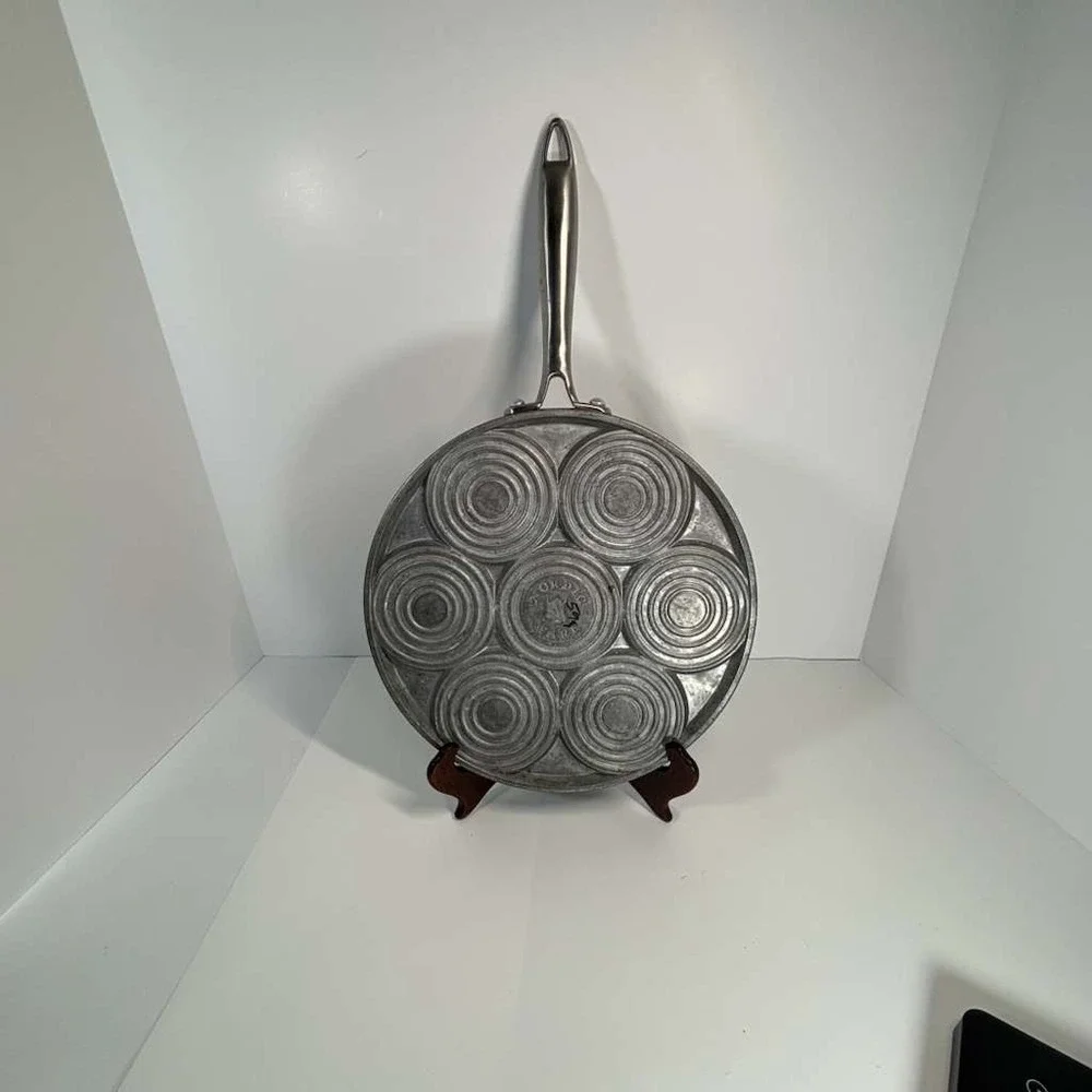 NORDIC WARE Non Stick Silver Dollar Waffle Chaffle Pan Makes 7 Waffles‎ at Once