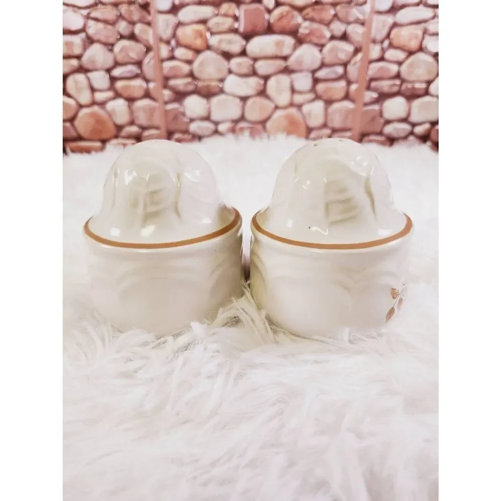 Vintage Stoneware cordella burnet salt and pepper shakers