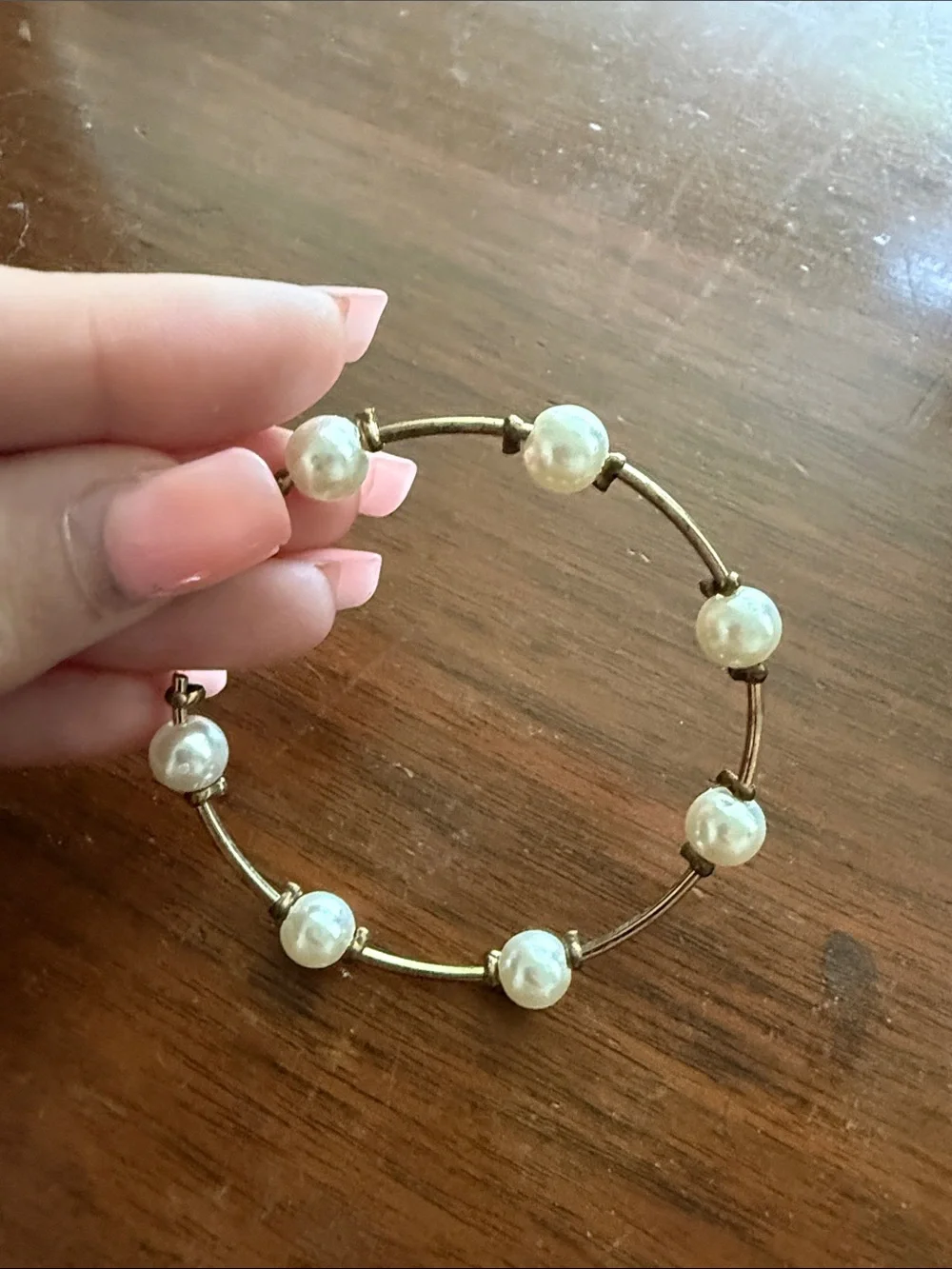 N/A elegant gold