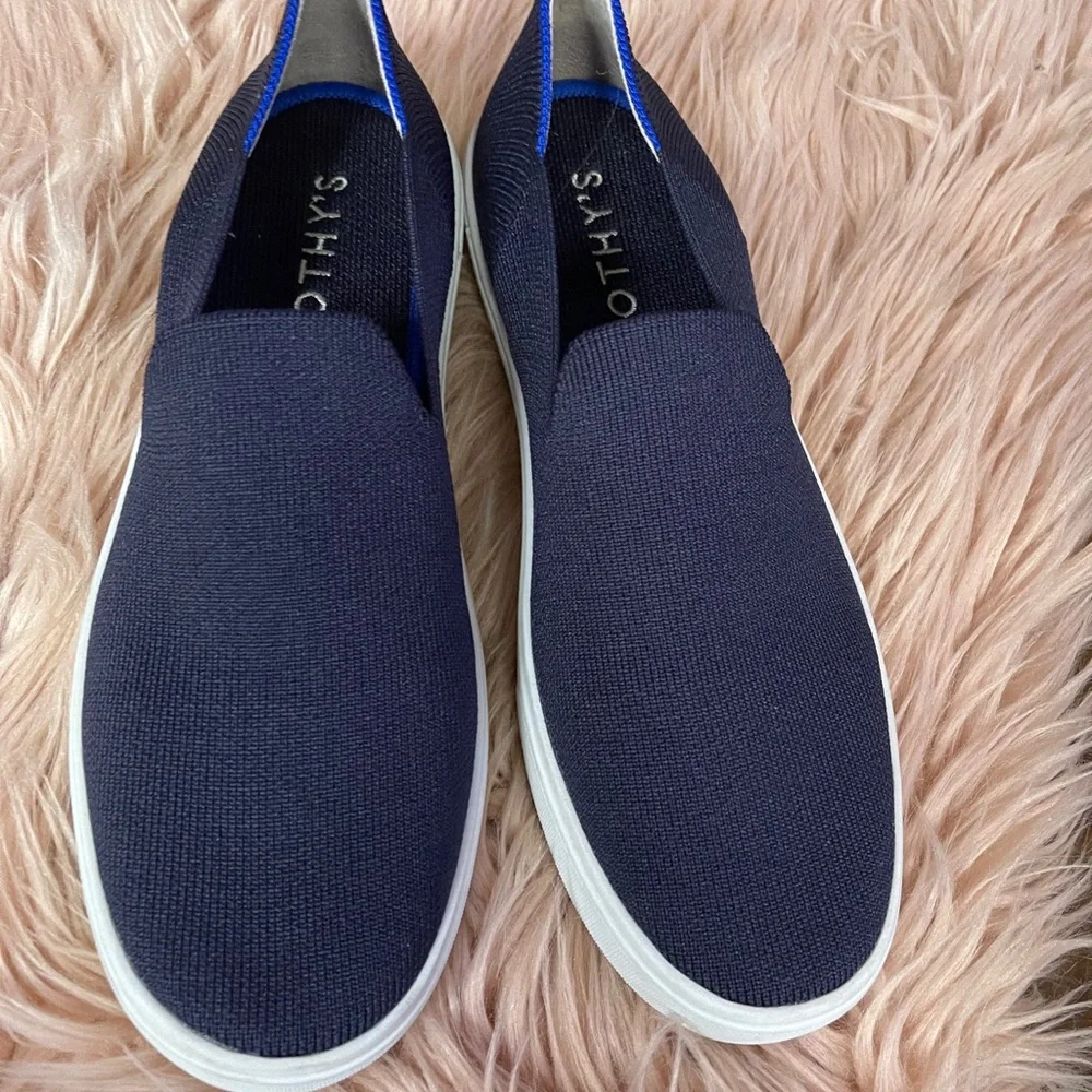 Rothys deep navy blue size 9.5 woman’s sneakers
