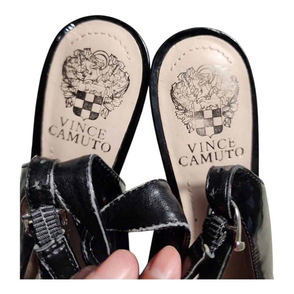 Vince Camuto accent keywords camuto