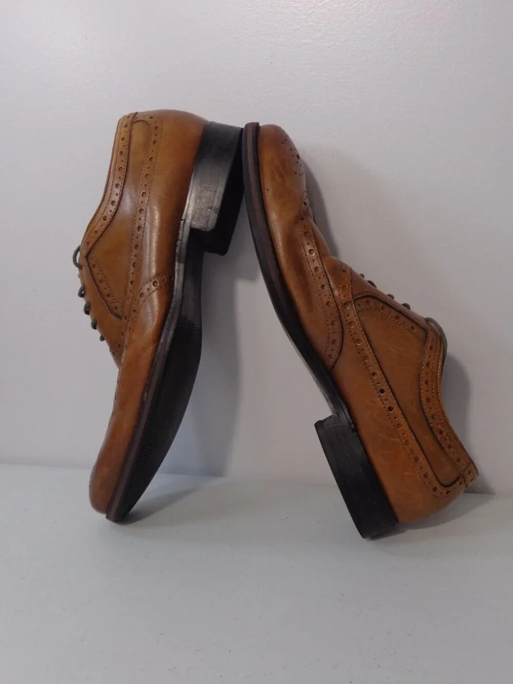 Johnston Murphy Mens Brown Leather Wingtip Oxford Perforate Leather Shoe Sz 9.5M