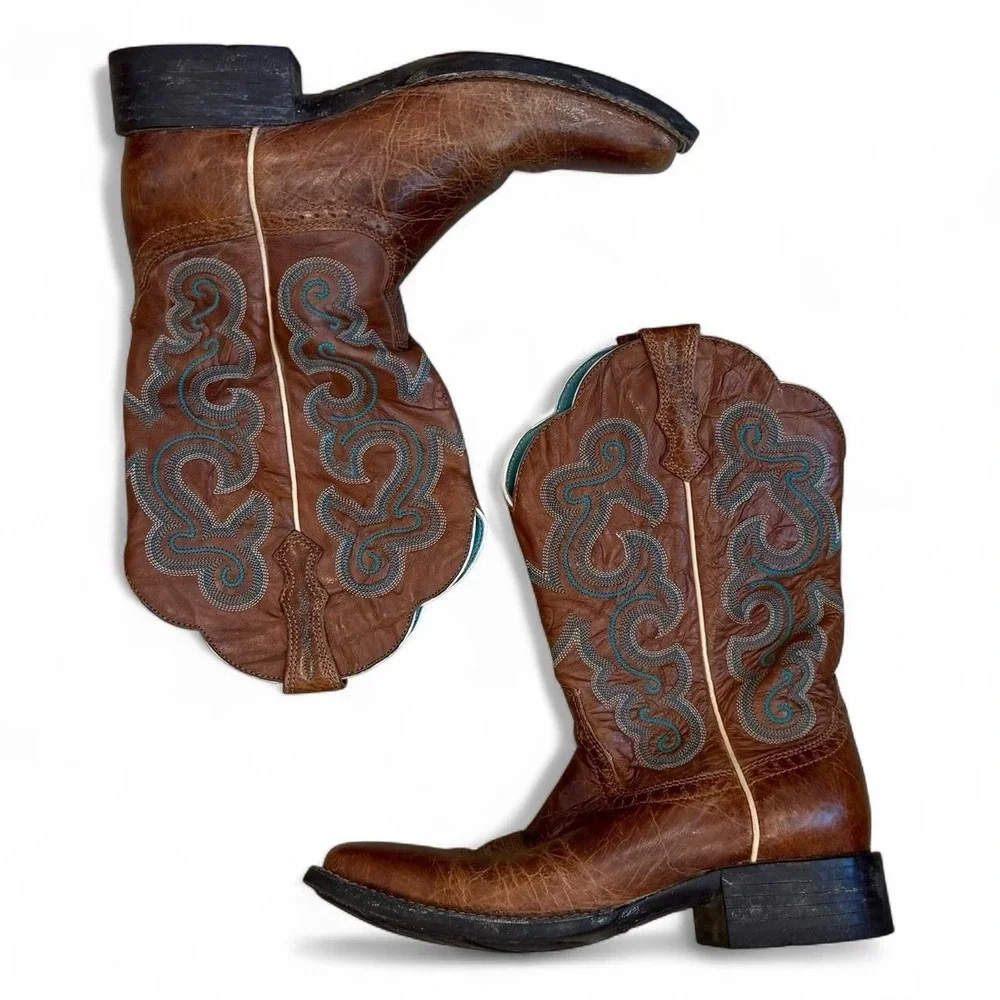 Ariat blue embroidered