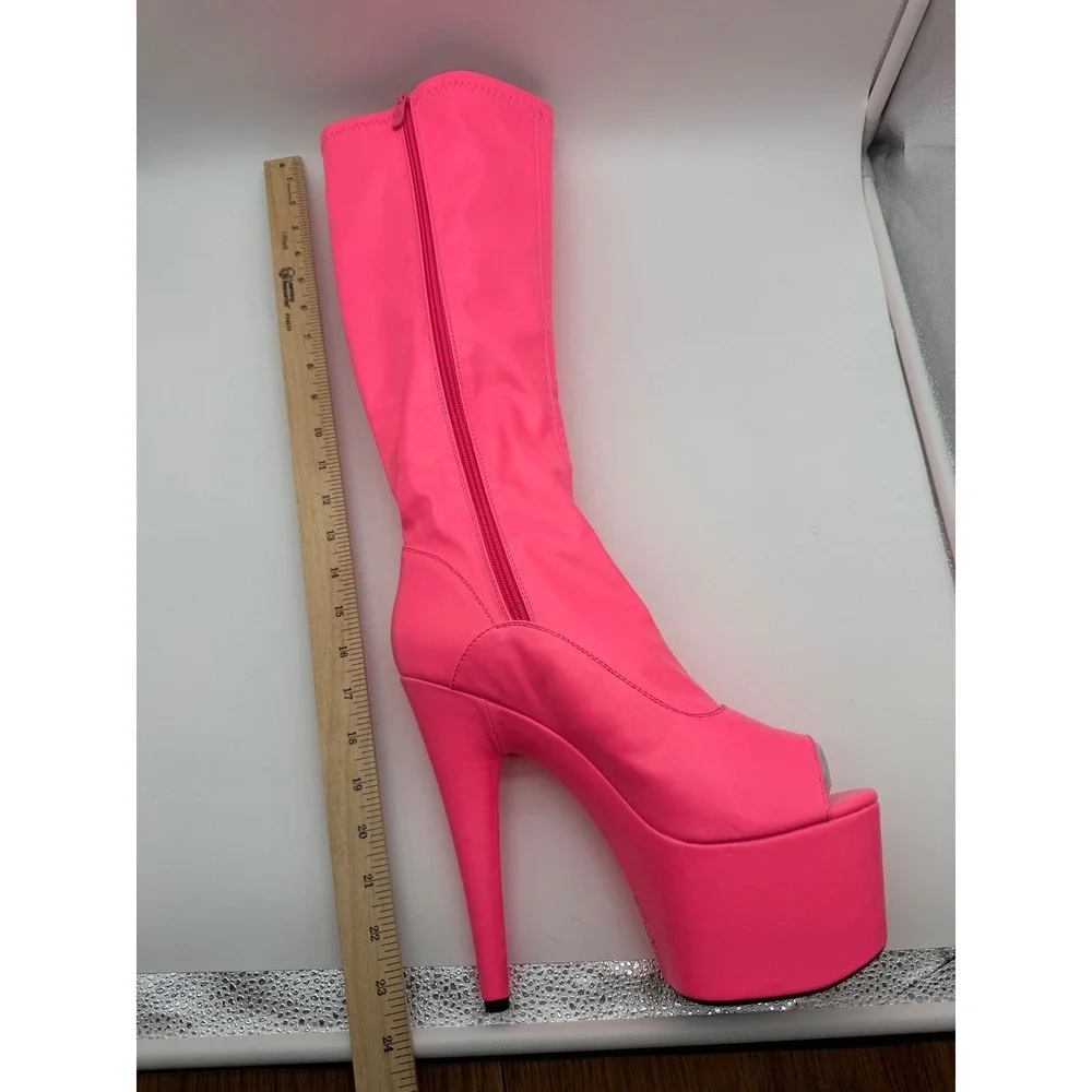 The Unbranded Brand stiletto standout