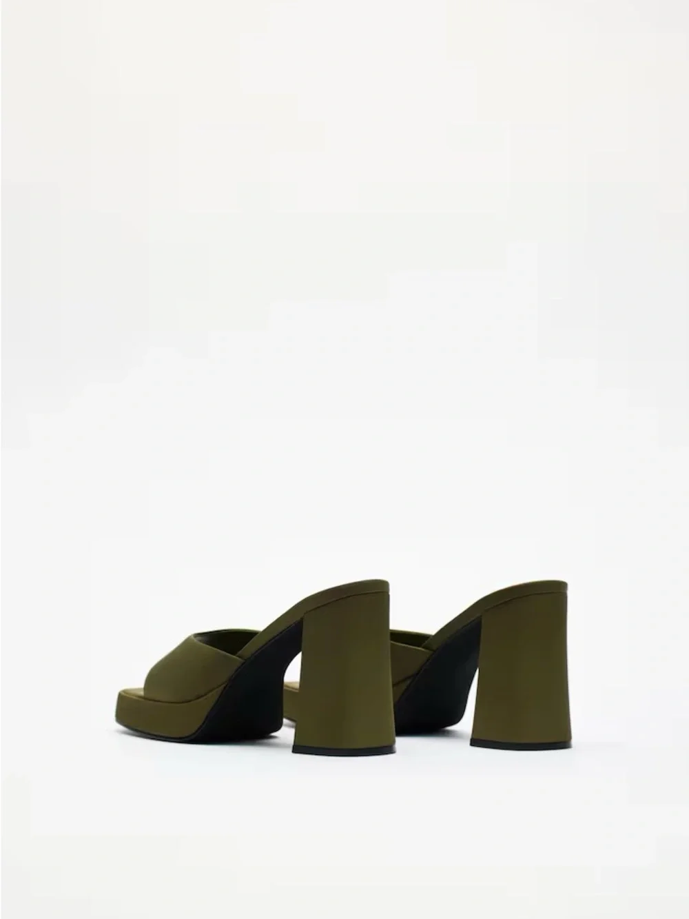 Jeffrey Campbell single smooth sleek