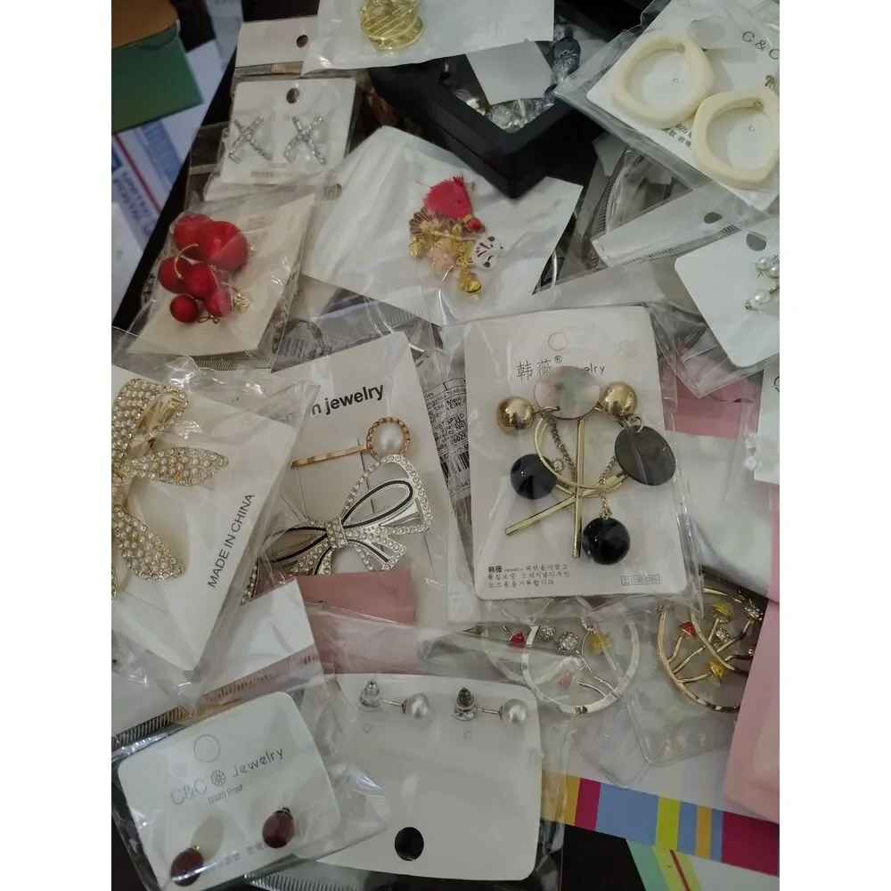 Multiples jewelry earrings please