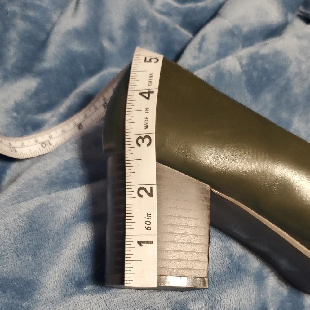 Journee Collection Green Heeled Loafers with Classic Design Nwot