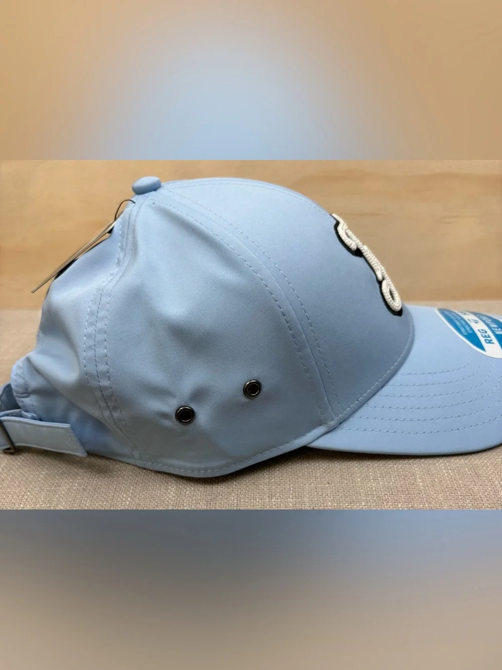 TaylorMade cap light