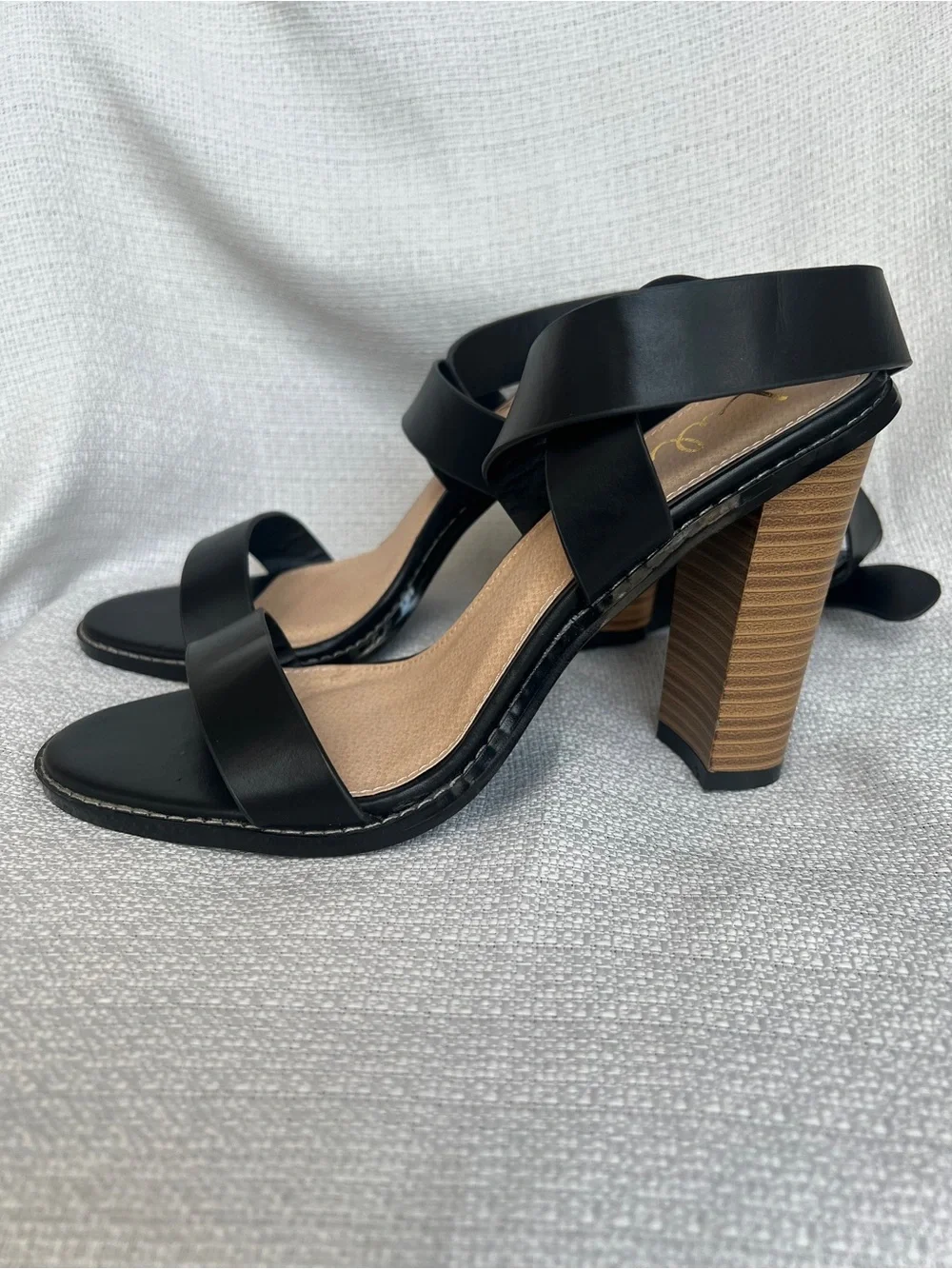 N/A elegant black
