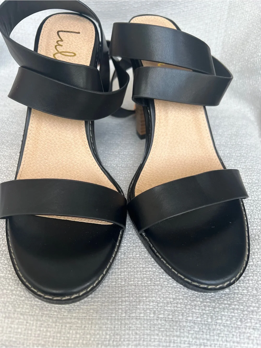 N/A elegant black