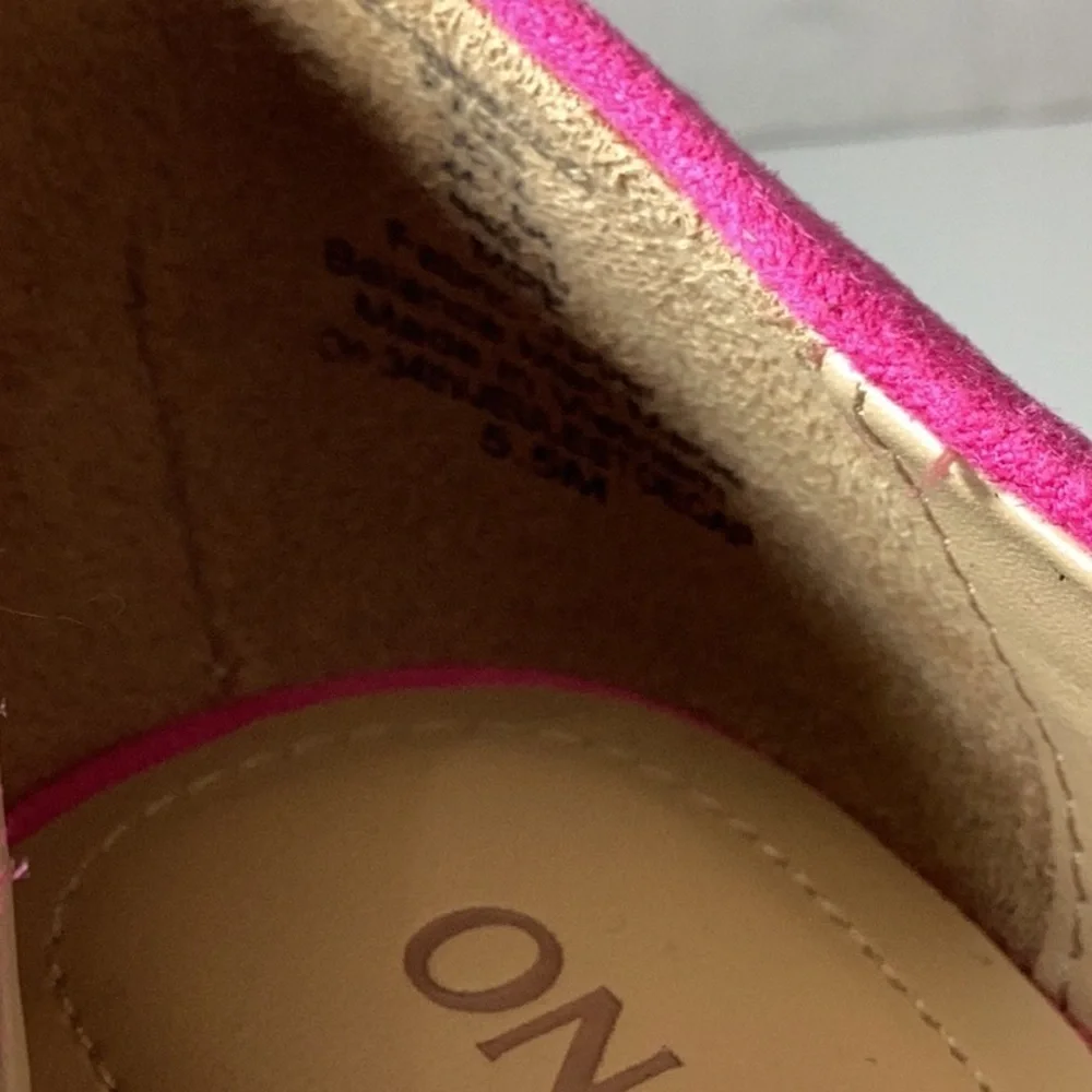 On.34th Pink and Red Women's Pump