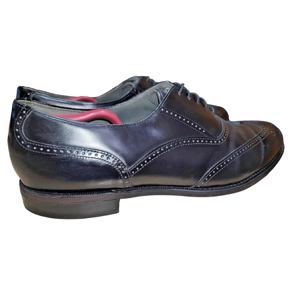 Dexter men wing