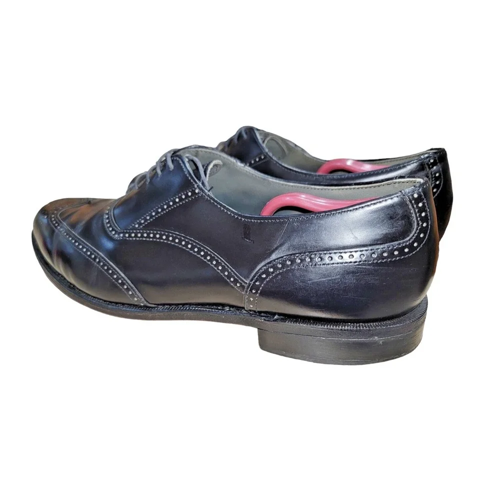 Dexter men wing