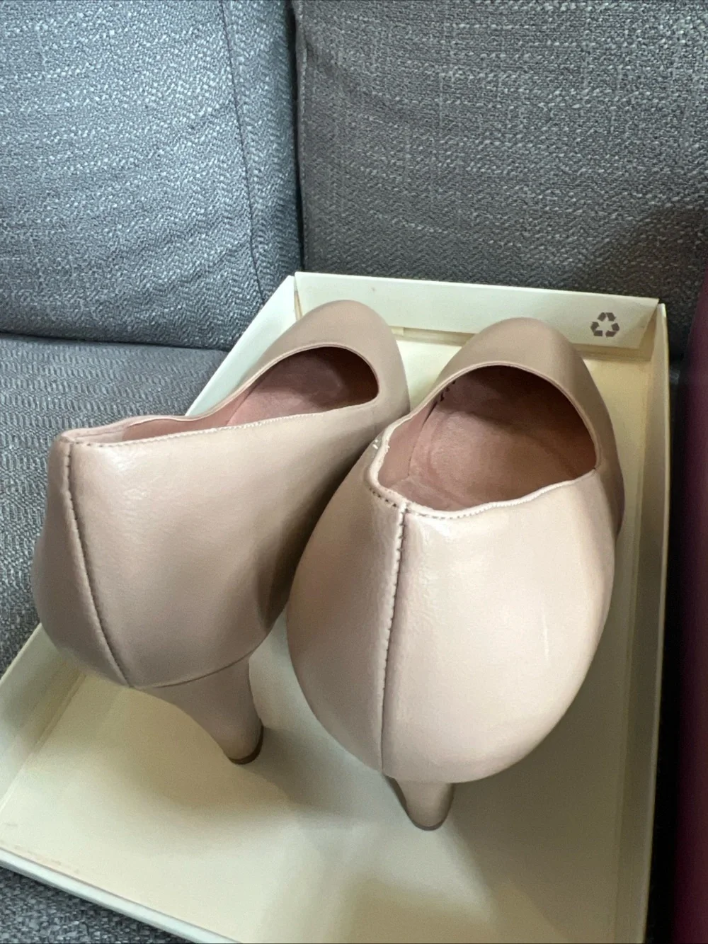 Naturalizer smooth leather