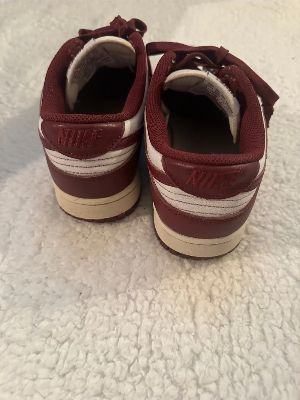 Nike iconic low