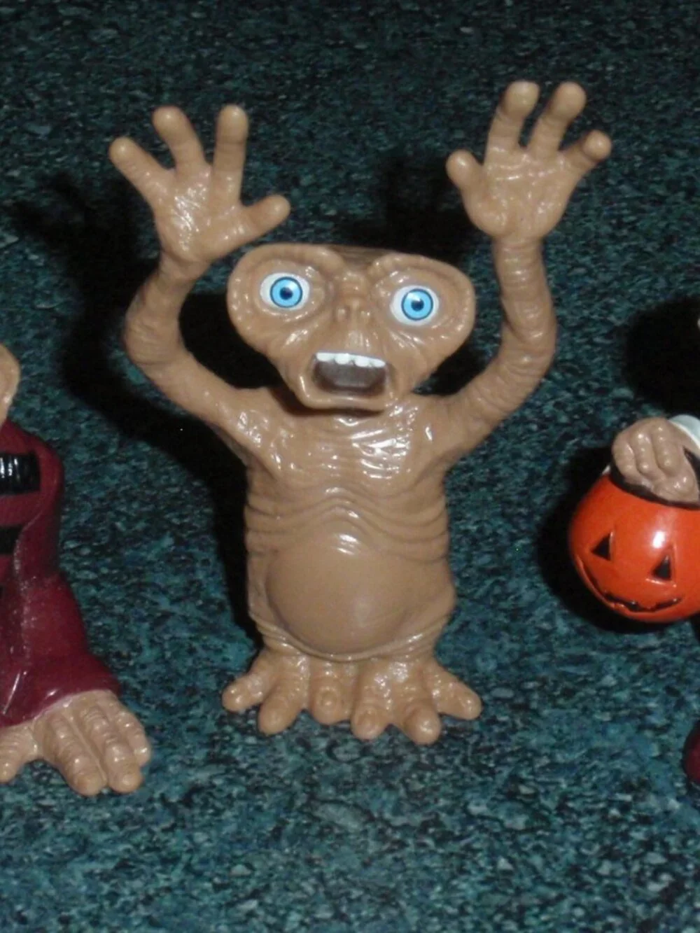 Lot of 5 E.T. The Extraterrestrial PVC Geoffrey Figures 2002 Universal Studios