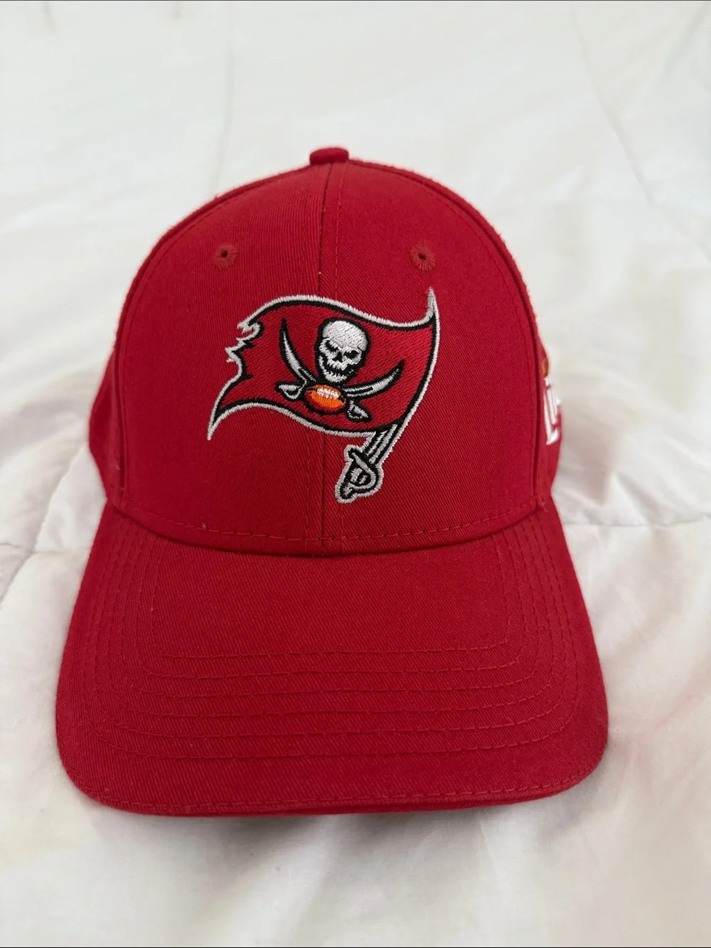 Tampa Bay Buccaneers Red Snapback Hat Miller Light NEW