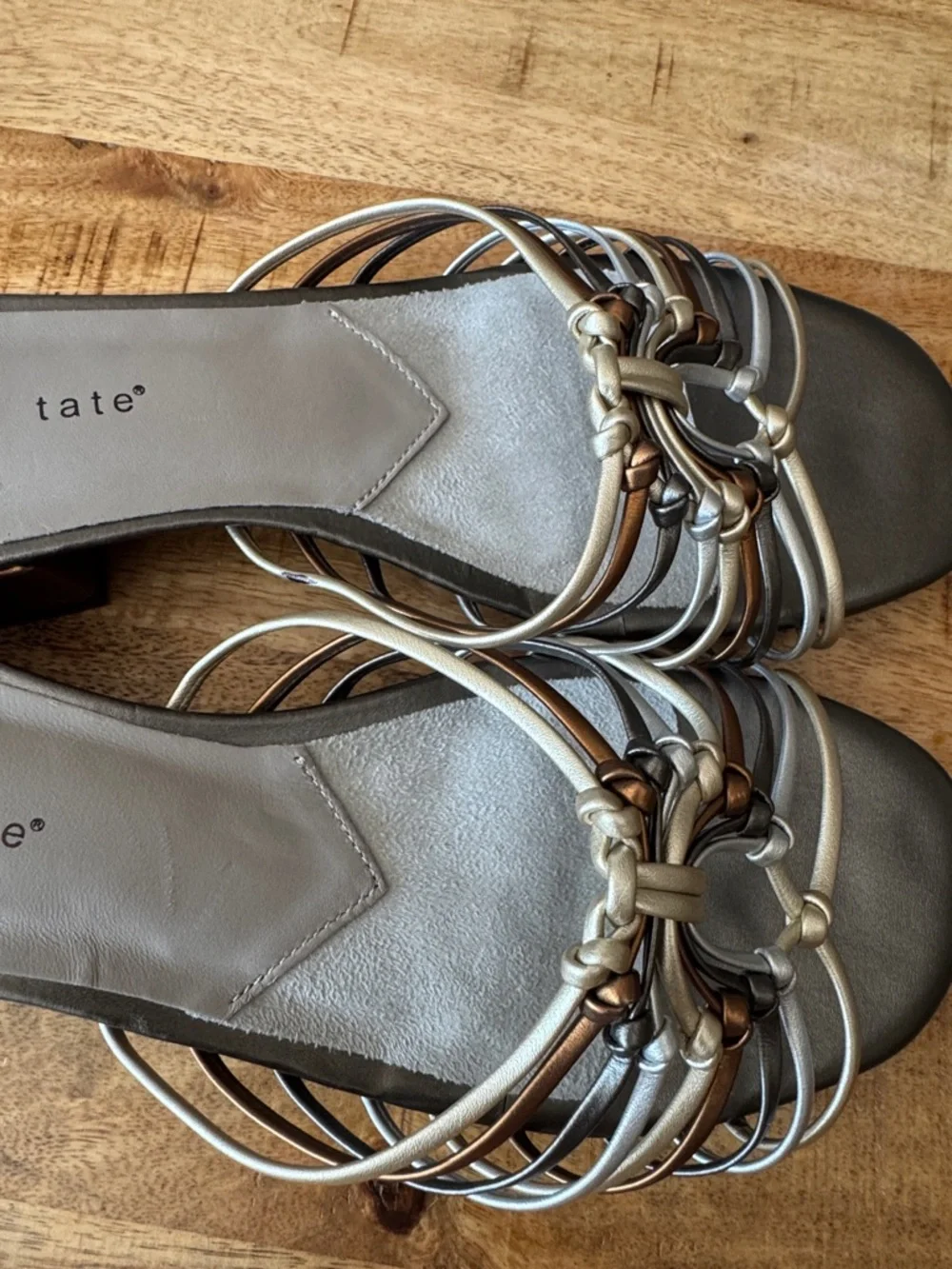 David Tate EXCELLENT Metallic Multi-Strip Knot Slide Sandals - Bronze 10 WW