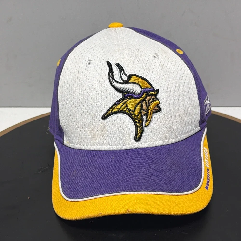 VTG Minnesota Vikings Hat Adjustable Strapback Purple White Gold NFL Retro 90s