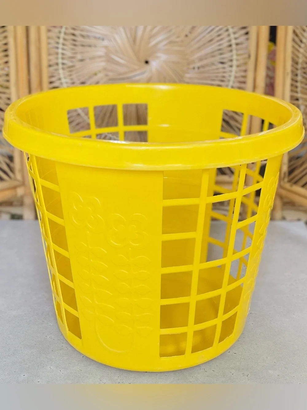 Vintage 70s Loma Yellow Plastic Laundry Basket Daisy Flowers Blossom Retro Decor