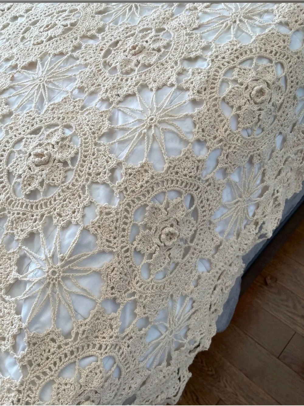 Vintage Cream Crocheted Coverlet w Matching Pillow Sham