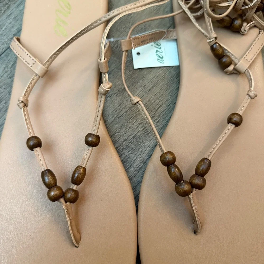 NEW Aerie Women 10 Tan Lace Up Gladiator Sandals Wood Bead Thong Flat Resortwear