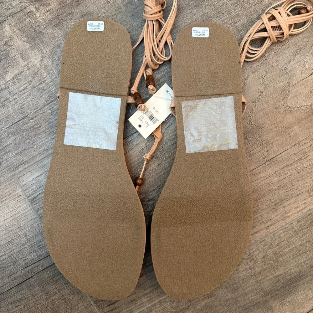 NEW Aerie Women 10 Tan Lace Up Gladiator Sandals Wood Bead Thong Flat Resortwear