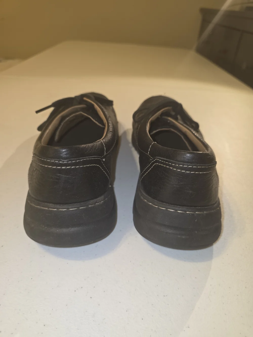 Clarks Men’s Black Leather Lace-Up Derby Shoes
