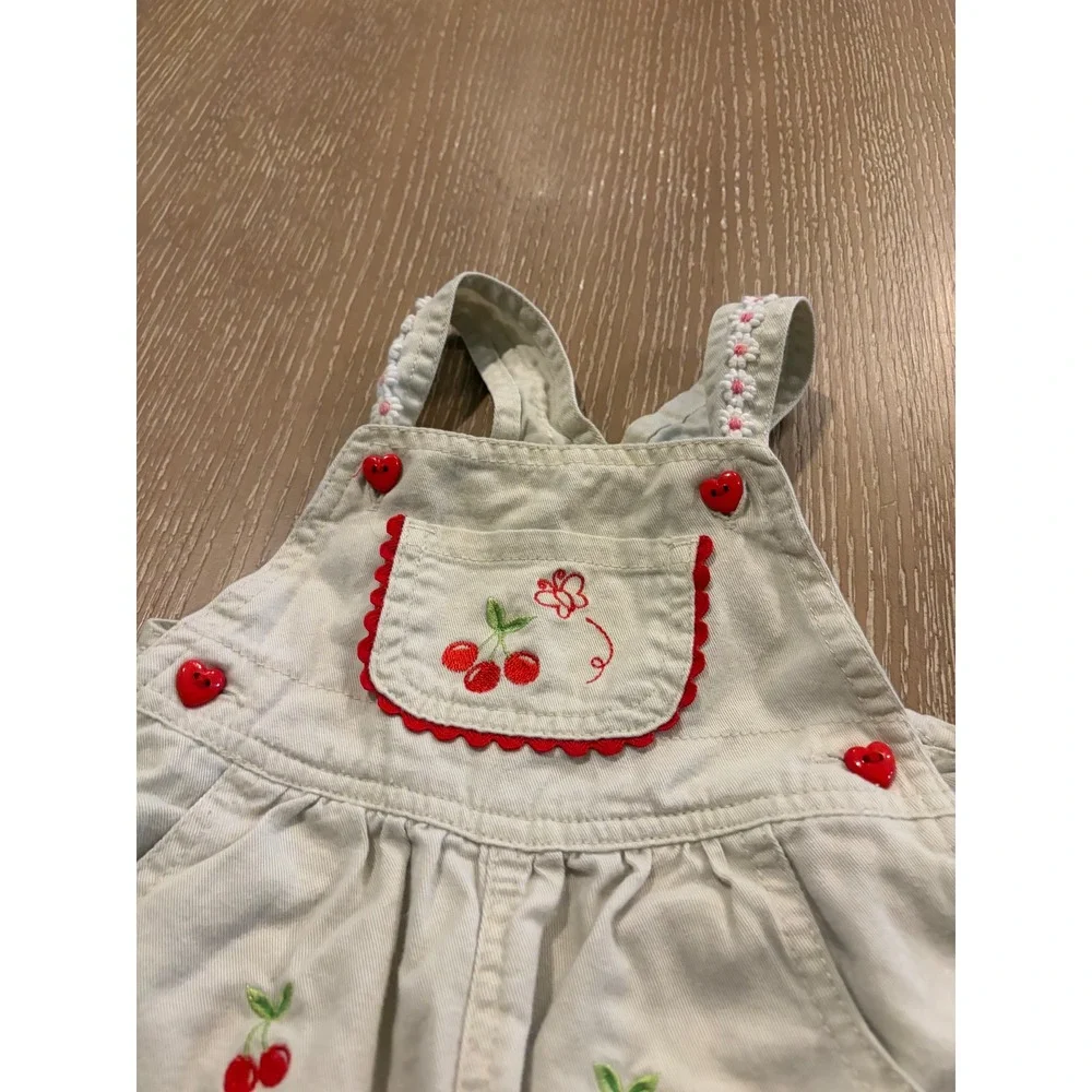 The Unbranded Brand baby girls