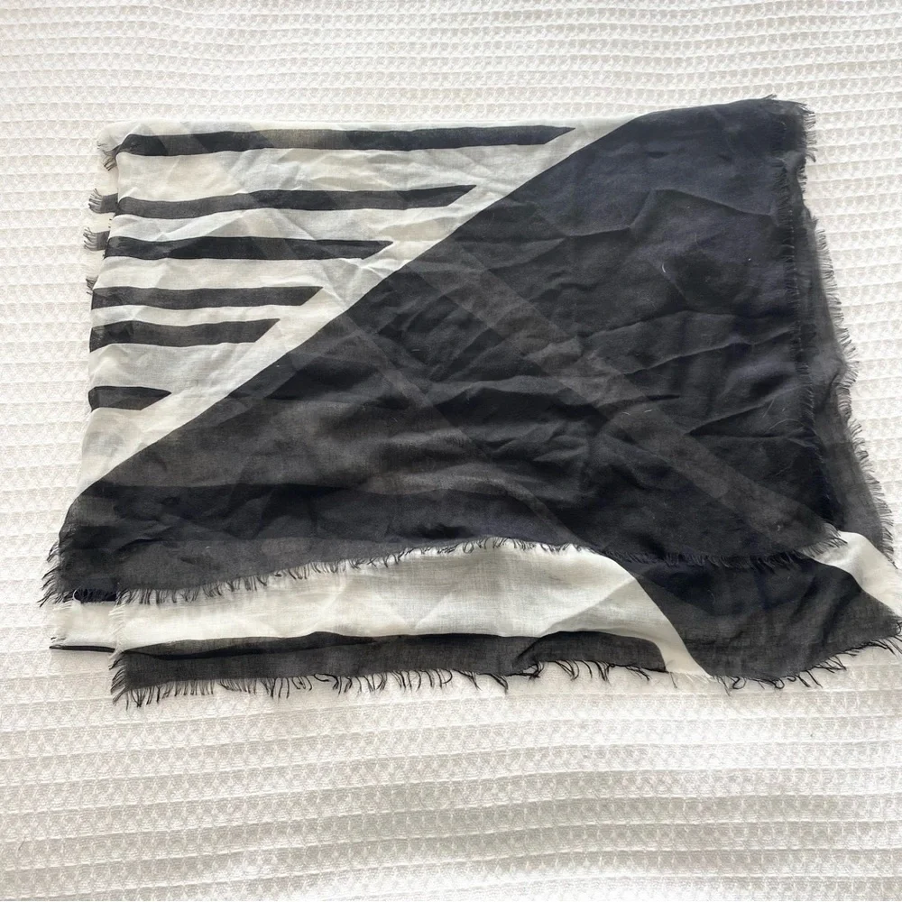 Mossimo Supply Co. stylish scarf