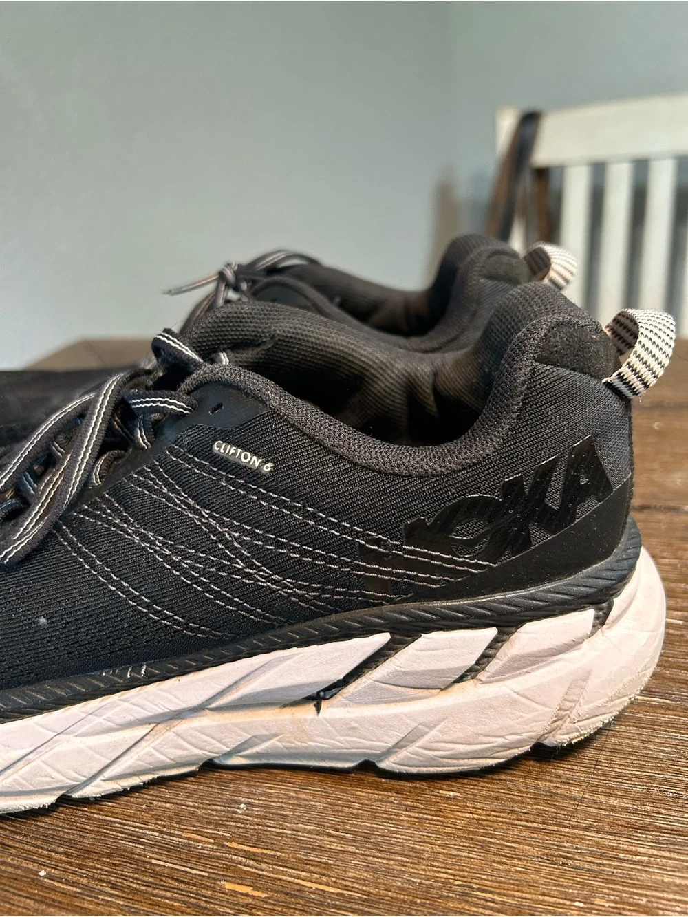 Hoka one Clifton 6 size 10