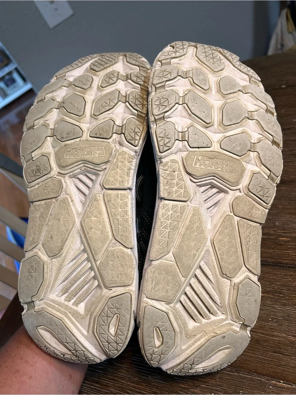 Hoka one Clifton 6 size 10