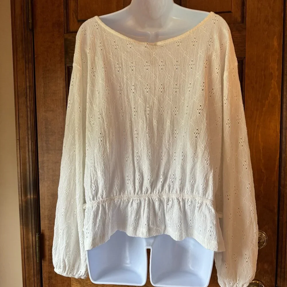 H&M peplum 99% pullover